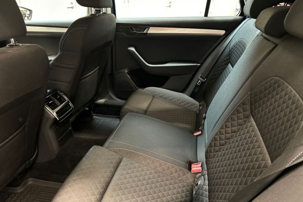 Skoda Superb 2022 Combi 2.0 TDI 150 Ambition DSG Autom.