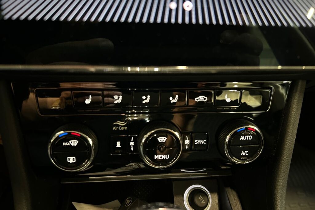 Skoda Superb 2022 Combi 2.0 TDI 150 Ambition DSG Autom.