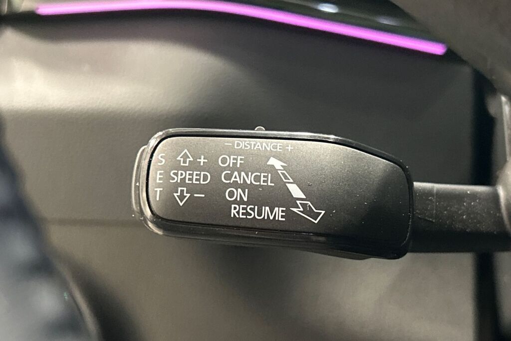 Skoda Karoq 2023 1.5 TSI Style DSG Autom.