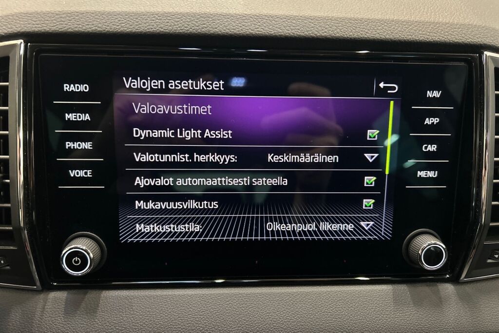 Skoda Karoq 2023 1.5 TSI Style DSG Autom.