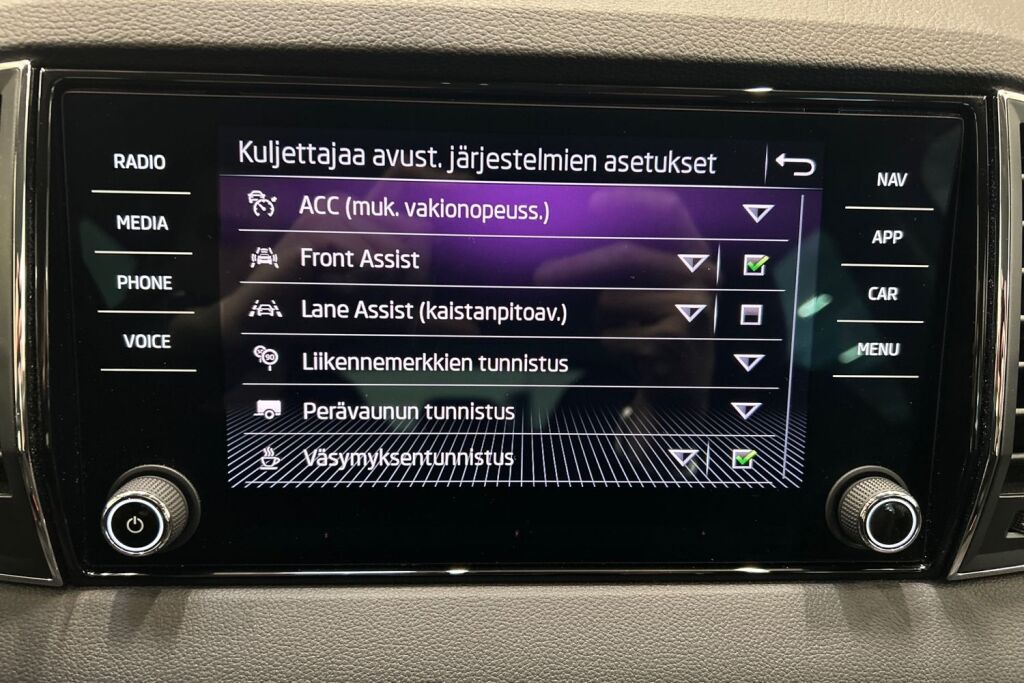 Skoda Karoq 2023 1.5 TSI Style DSG Autom.