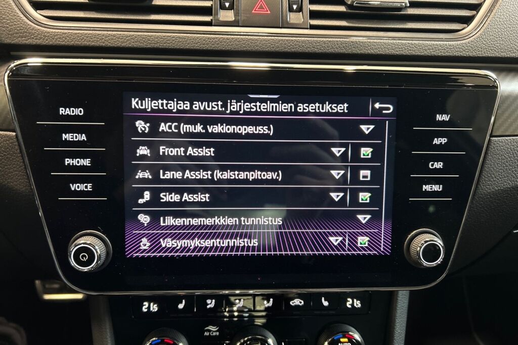 Skoda Superb 2023 1.5 TSI ACT SportLine Business DSG Autom.