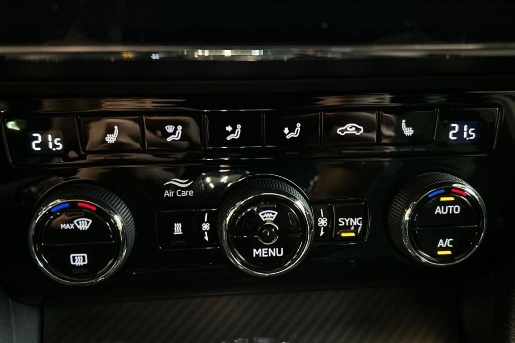 Skoda Superb 2023 1.5 TSI ACT SportLine Business DSG Autom.