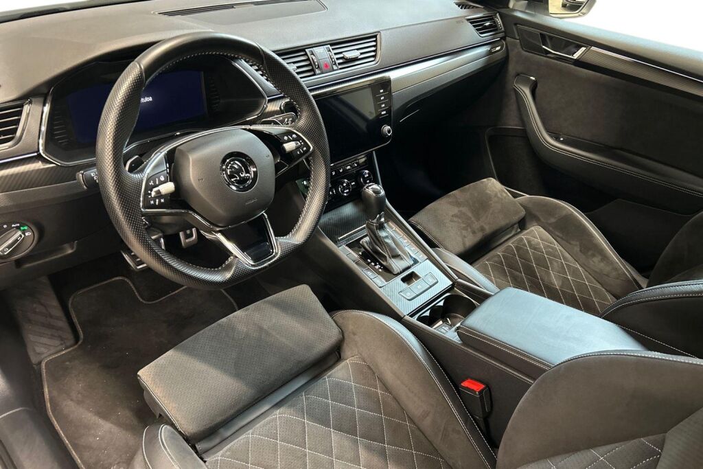 Skoda Superb 2023 1.5 TSI ACT SportLine Business DSG Autom.