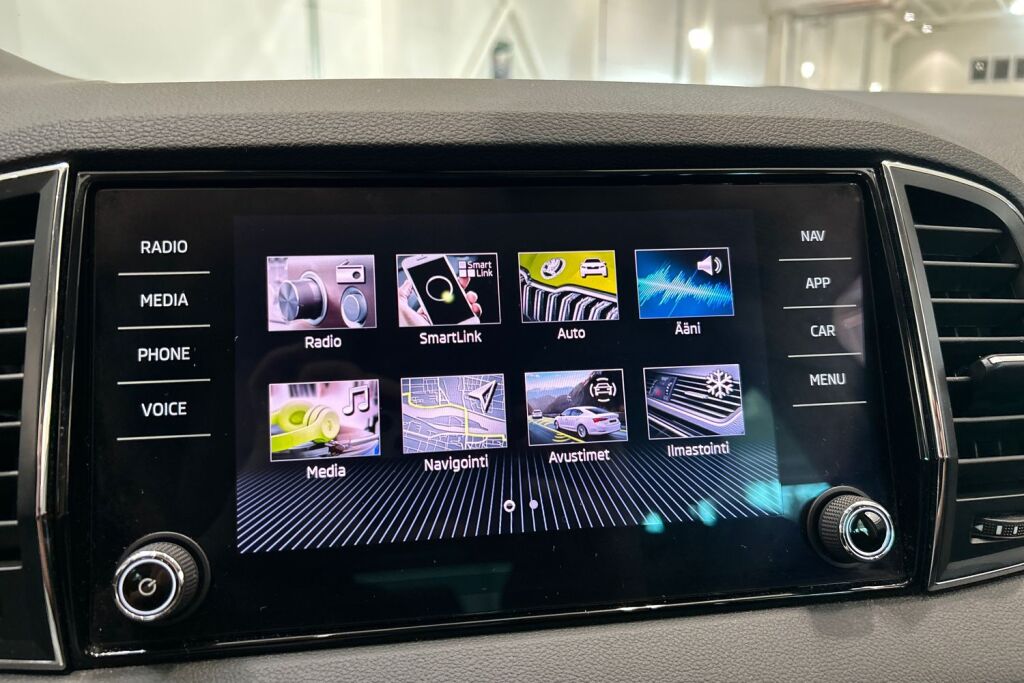 Skoda Karoq 2023 1.5 TSI Ambition DSG Autom.