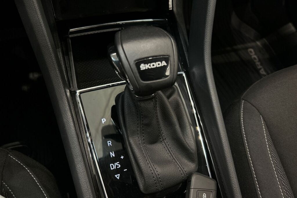 Skoda Karoq 2023 1.5 TSI Ambition DSG Autom.