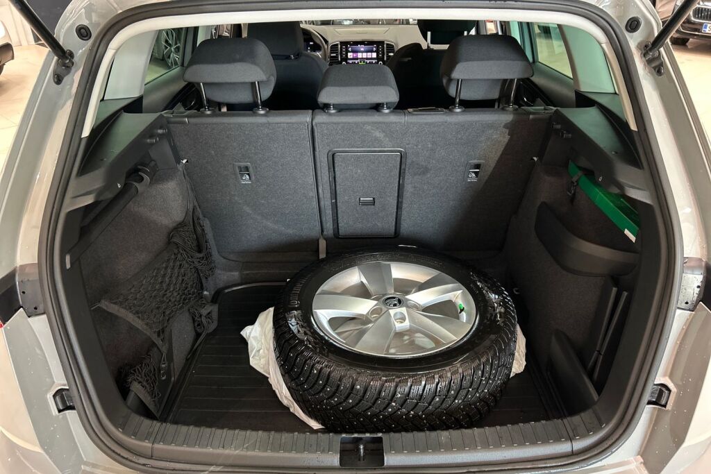 Skoda Karoq 2023 1.5 TSI Ambition DSG Autom.