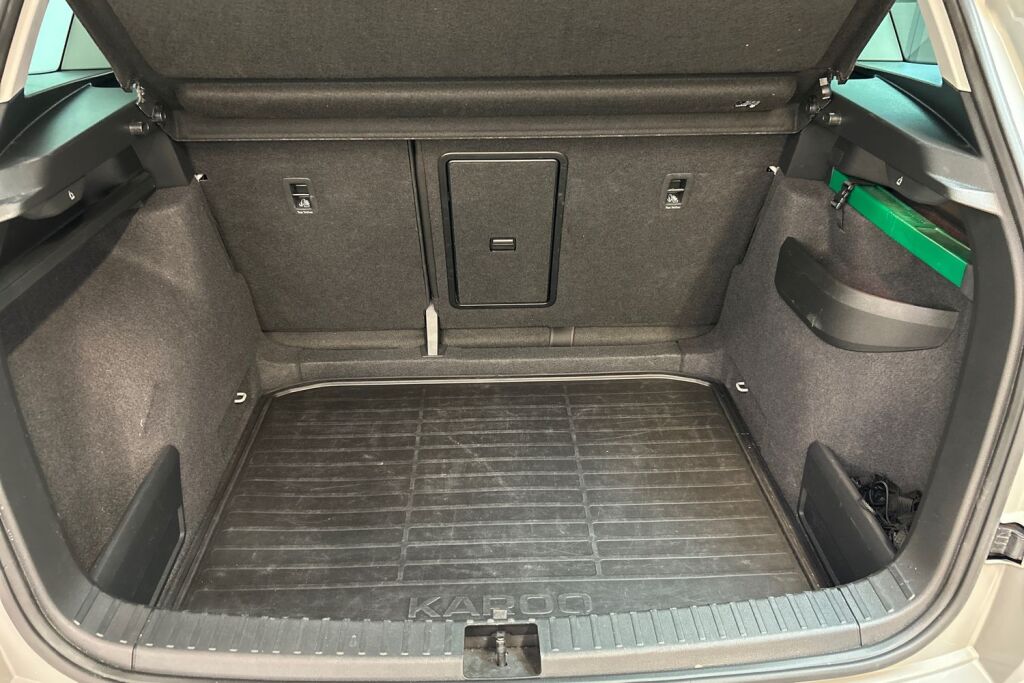 Skoda Karoq 2023 1.5 TSI Ambition DSG Autom.