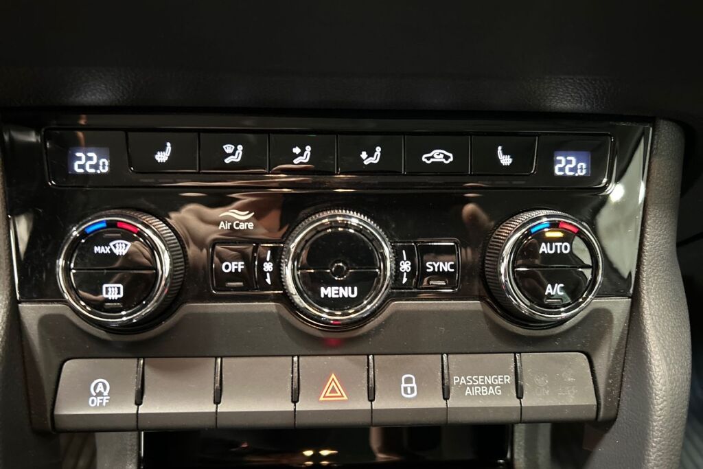 Skoda Karoq 2023 1.5 TSI Ambition DSG Autom.