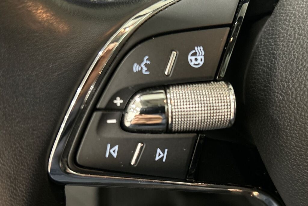 Skoda Karoq 2023 1.5 TSI Ambition DSG Autom.