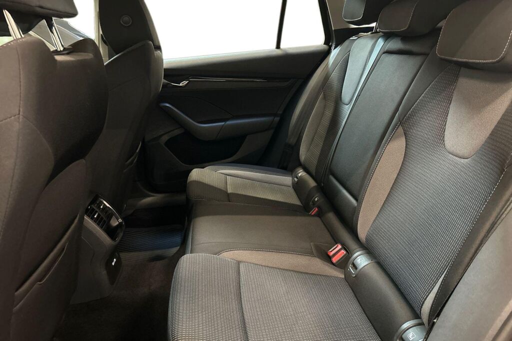 Skoda Octavia 2023 Combi 1.5 TSI Ambition eTEC DSG Autom.