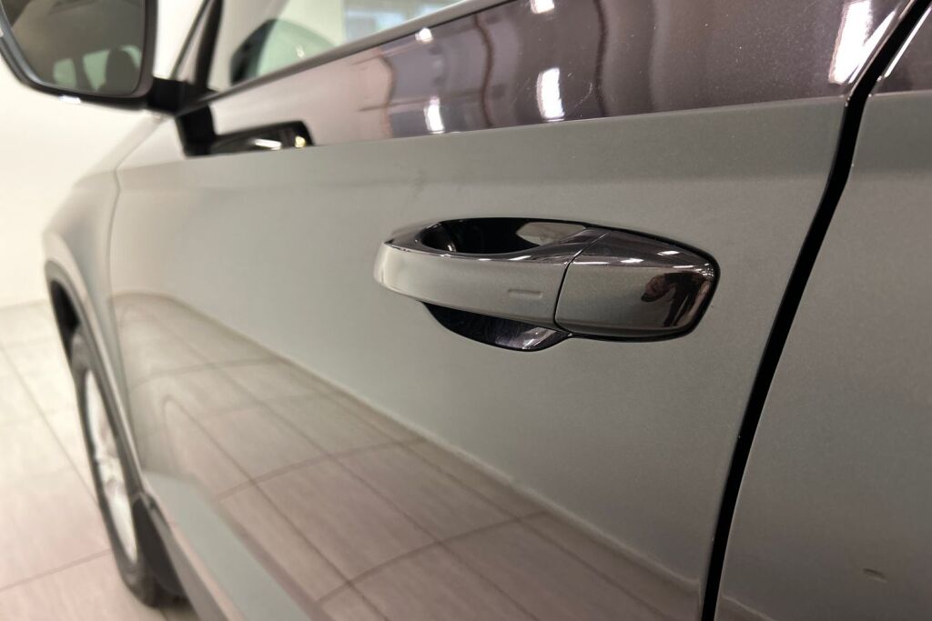 Skoda Karoq 2023 1.5 TSI Ambition DSG Autom.