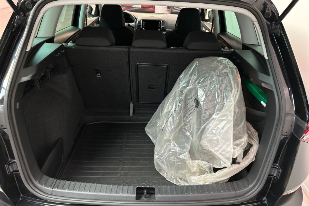 SKODA Karoq 2023 1.5 TSI Ambition DSG Autom.