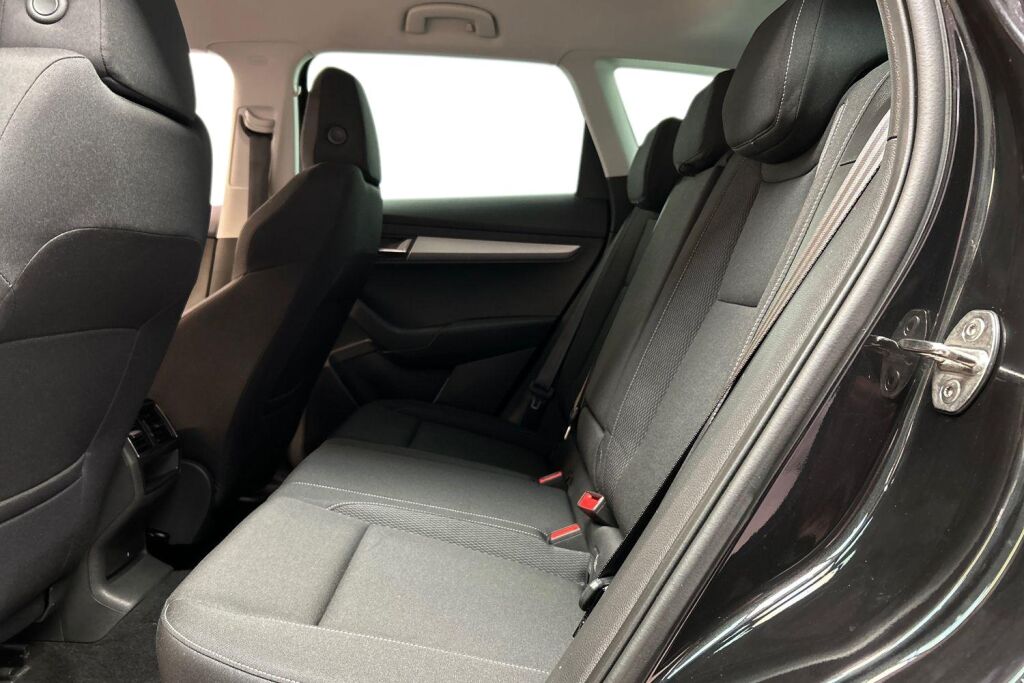 SKODA Karoq 2023 1.5 TSI Ambition DSG Autom.