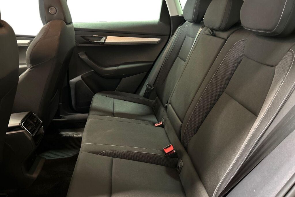 Skoda Karoq 2023 1.5 TSI Ambition DSG Autom.