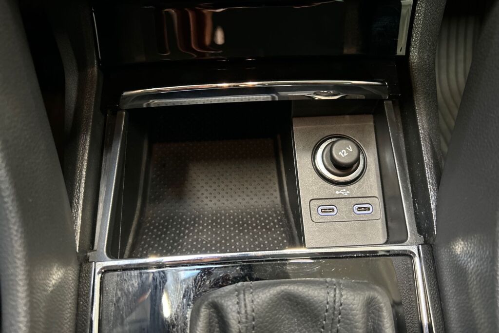 Skoda Karoq 2023 1.5 TSI Ambition DSG Autom.