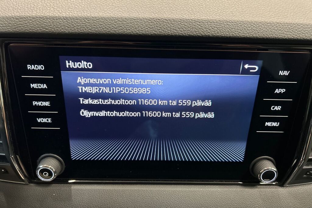 Skoda Karoq 2023 1.5 TSI Ambition DSG Autom.