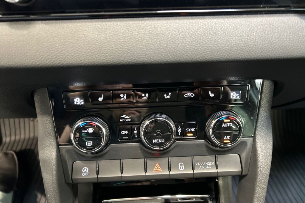 Skoda Karoq 2023 1.5 TSI 150hv Ambition DSG Autom.