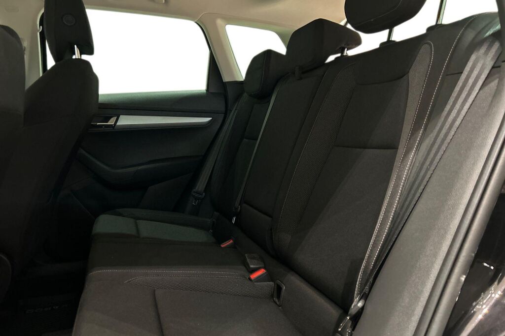 Skoda Karoq 2023 1.5 TSI Ambition DSG Autom.