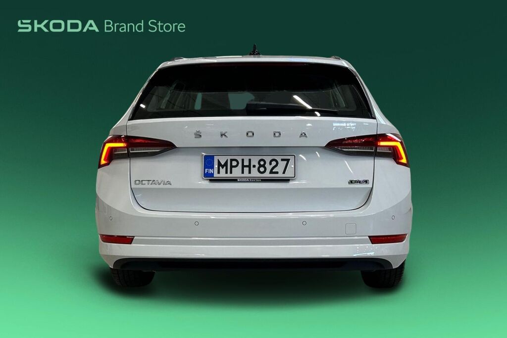 Skoda Octavia 2023 Combi 1.5 TSI Ambition eTEC DSG Autom.