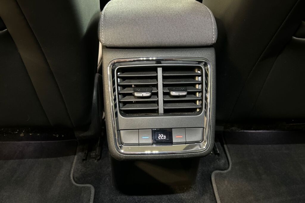 Skoda Enyaq 2023 80x 4x4 iV