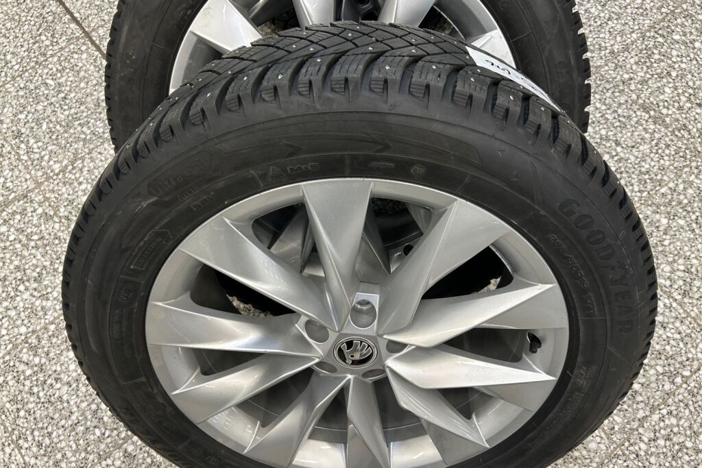 Skoda Enyaq 2023 80x 4x4 iV