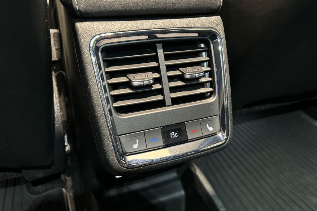 Skoda Enyaq 2023 80x 4x4 SportLine iV