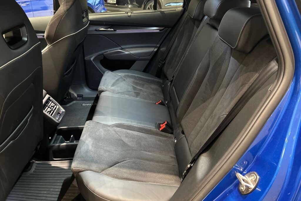 Skoda Enyaq 2023 80x 4x4 SportLine iV