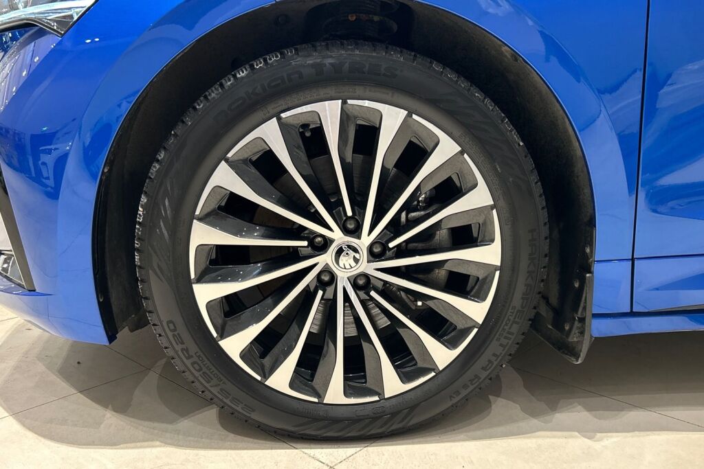 Skoda Enyaq 2023 80x 4x4 SportLine iV