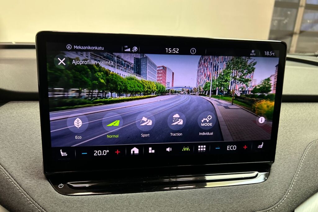 Skoda Enyaq 2023 80x 4x4 iV