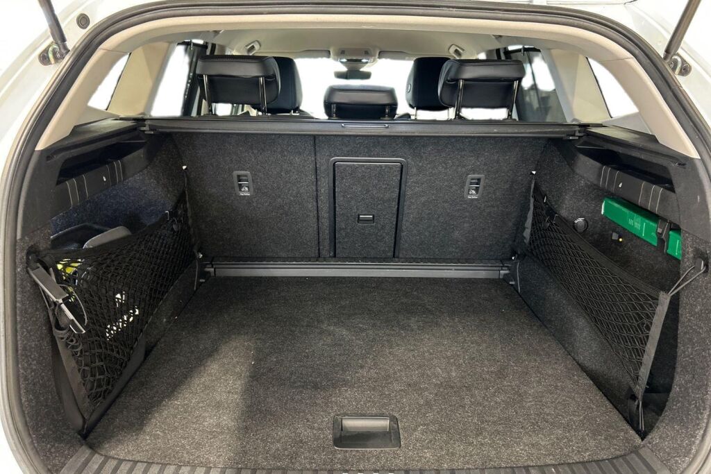 Skoda Enyaq 2024 80x 4x4 BusinessLine iV