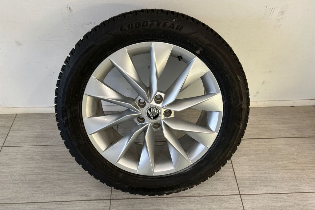 Skoda Enyaq 2023 80x 4x4 iV