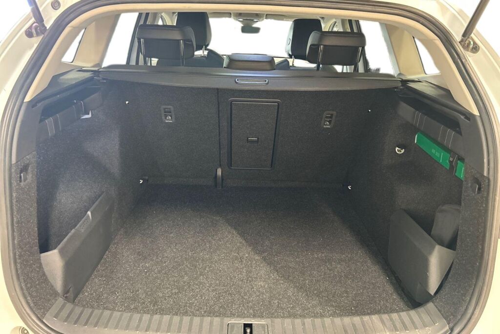 Skoda Enyaq 2023 80x 4x4 iV