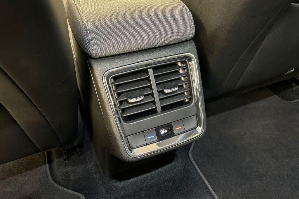SKODA Enyaq 2023 80x 4x4 iV