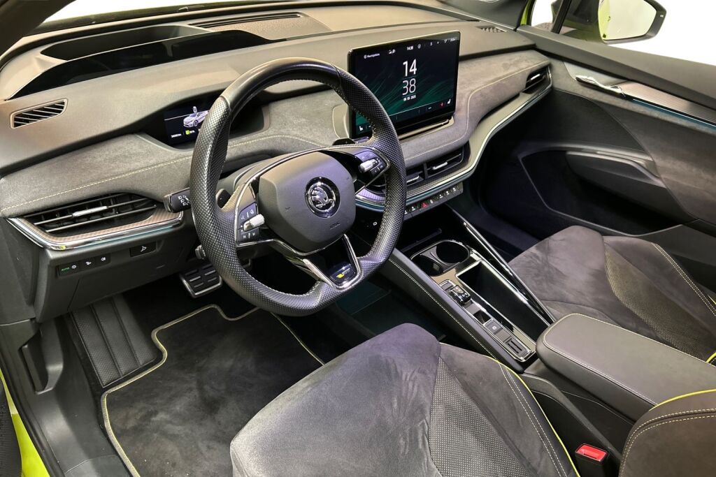 Skoda Enyaq 2023 Coupe 80x 4x4 RS iV