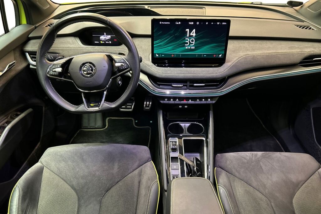 Skoda Enyaq 2023 Coupe 80x 4x4 RS iV