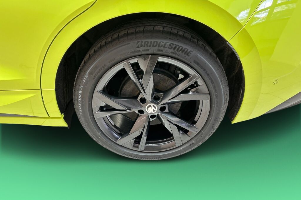 Skoda Enyaq 2023 Coupe 80x 4x4 RS iV