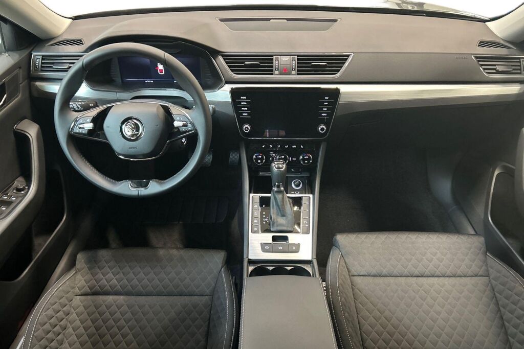 Skoda Superb 2024 1.4 TSI PHEV Ambition iV BusinessLine DSG Autom.