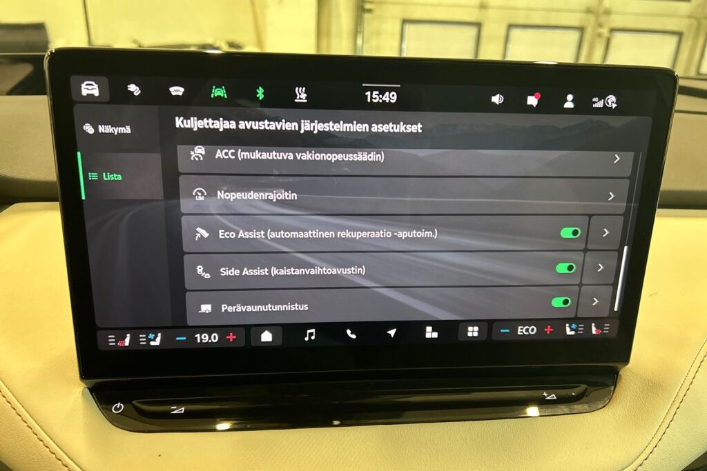 Skoda Enyaq 2024 Coupe 85x 4x4 L&K BusinessLine