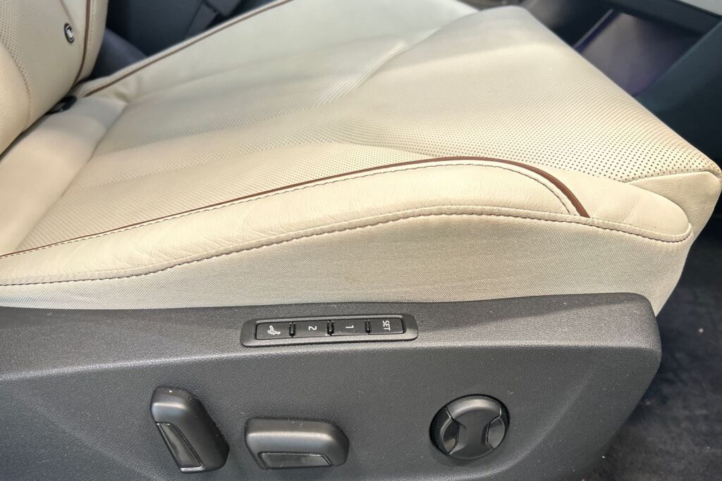 Skoda Enyaq 2024 Coupe 85x 4x4 L&K BusinessLine