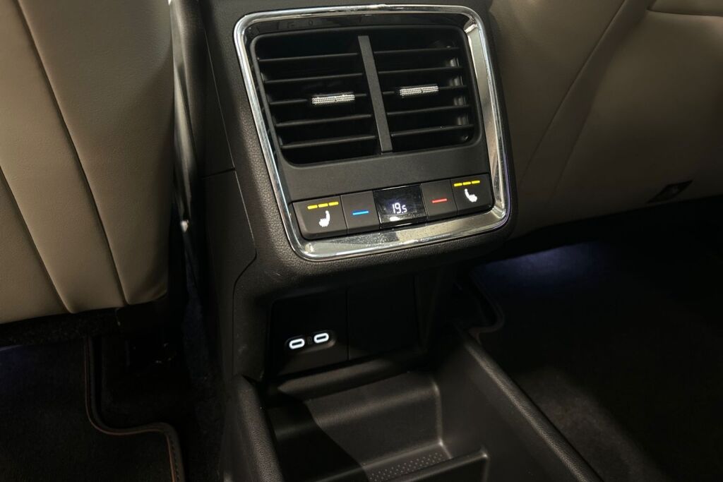 Skoda Enyaq 2024 Coupe 85x 4x4 L&K BusinessLine