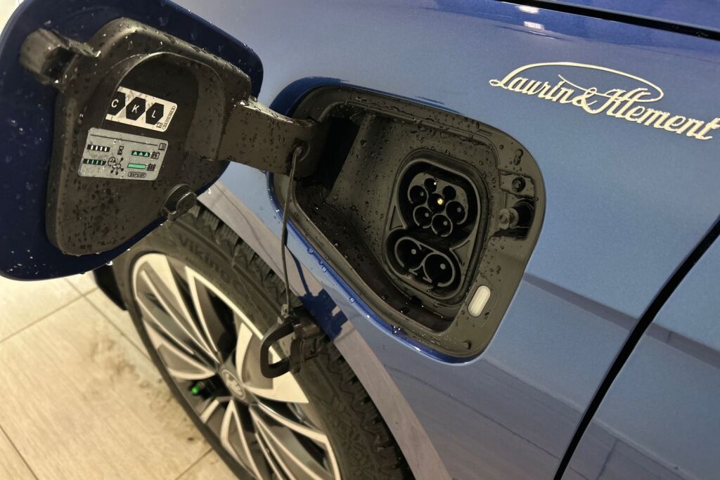 Skoda Superb 2025 Combi 1.5 TSI PHEV L&K DSG Autom.