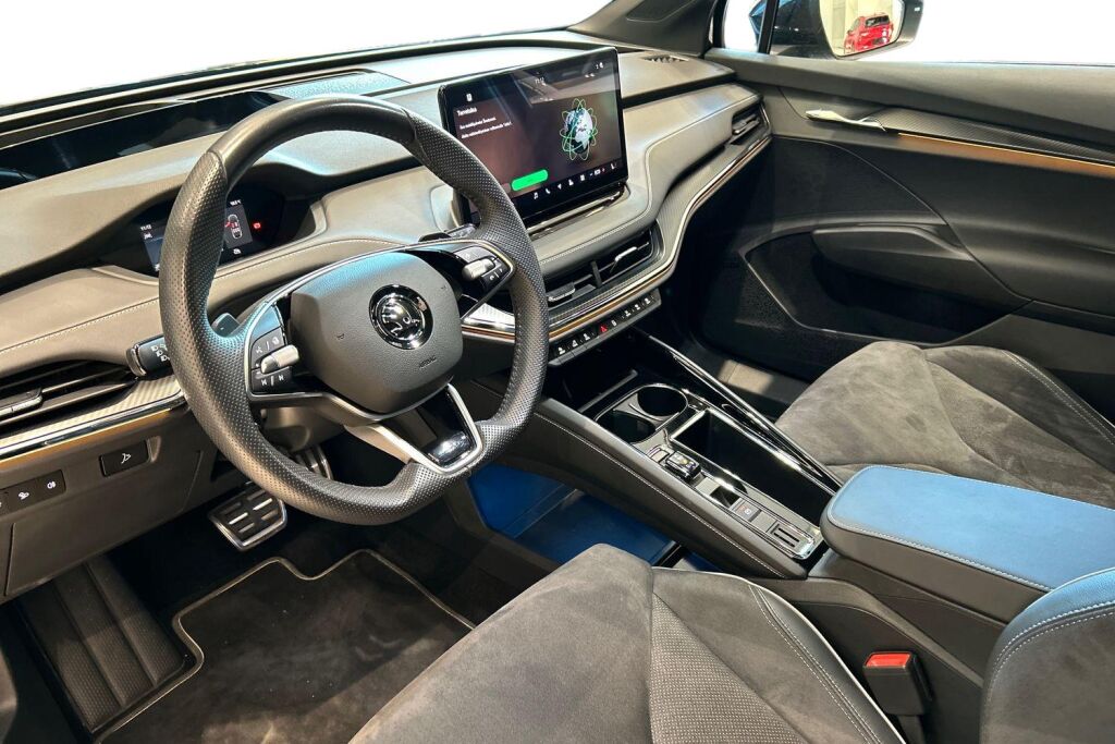 Skoda Enyaq 2025 85 SportLine Business