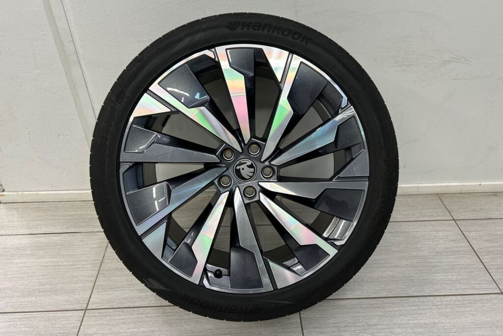 Skoda Elroq 2025 85 Selection