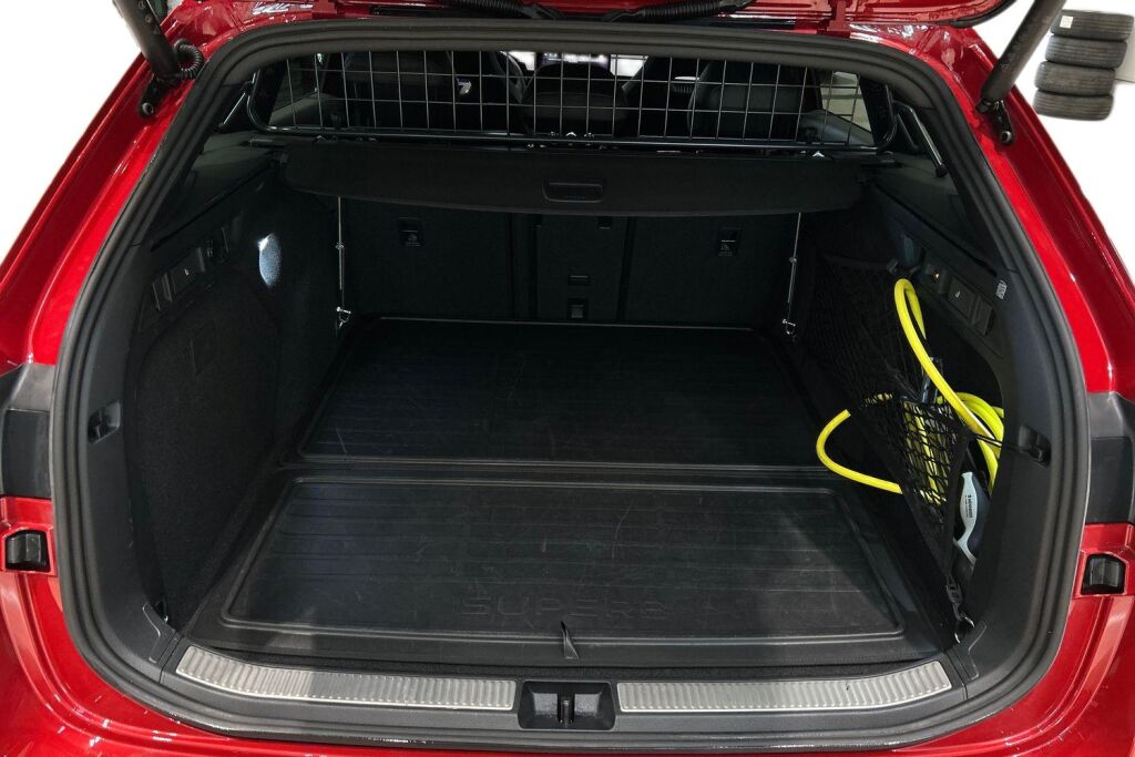 Skoda Superb 2025 Combi 1.5 TSI PHEV SportLine DSG Autom.
