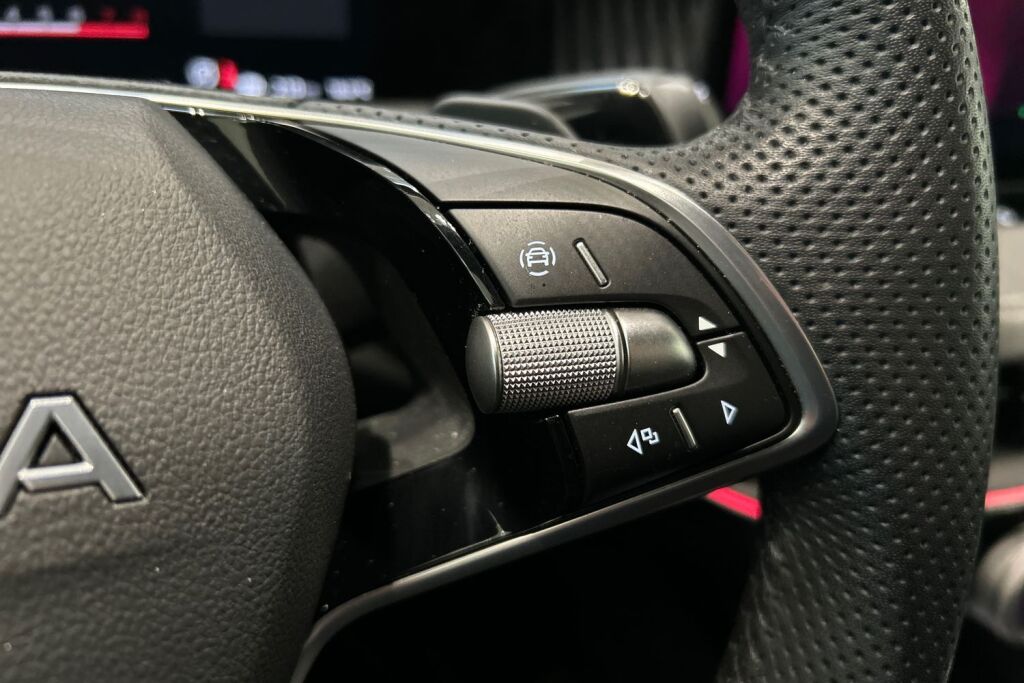 Skoda Superb 2025 Combi 1.5 TSI PHEV SportLine DSG Autom.