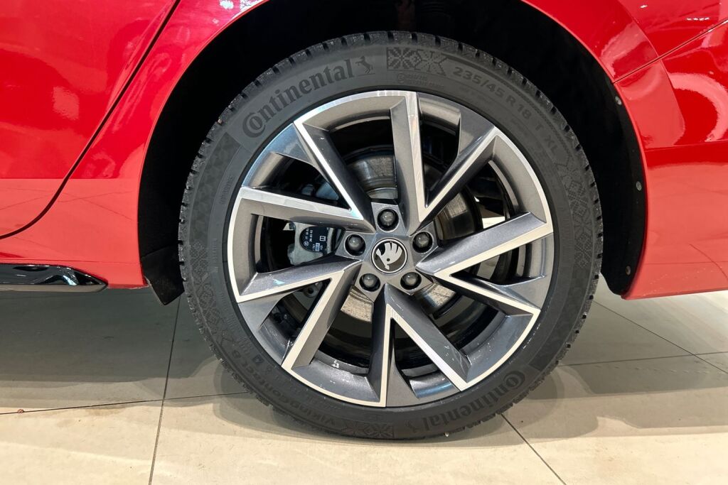 Skoda Superb 2025 Combi 1.5 TSI PHEV SportLine DSG Autom.