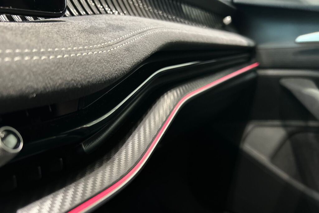 Skoda Superb 2025 Combi 1.5 TSI PHEV SportLine DSG Autom.