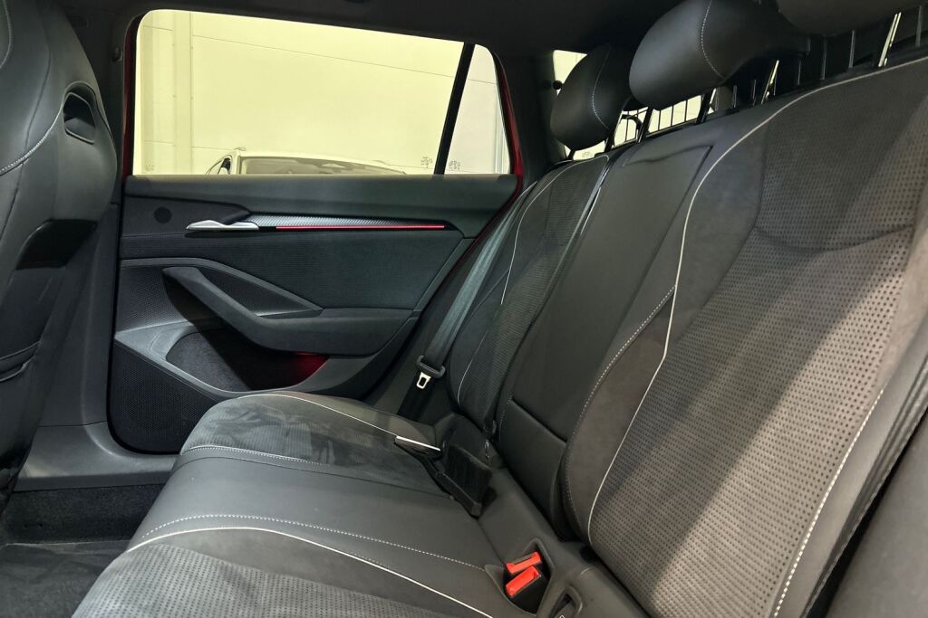 Skoda Superb 2025 Combi 1.5 TSI PHEV SportLine DSG Autom.