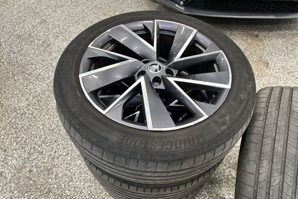 Skoda Enyaq 2022 80x 4x4 SportLine iV